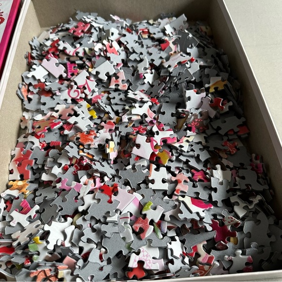 EUROGRAPHICS 1000pc Sweet Valentine cakes/desserts puzzle - Picture 3 of 9